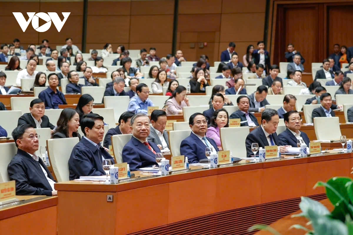 Party conference evaluates state apparatus streamlining gains